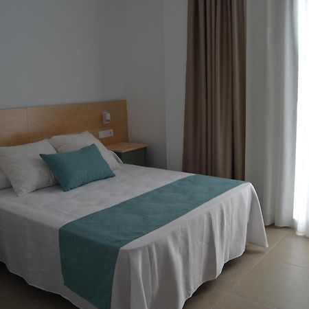 Hotel Oasis Conil De La Frontera Esterno foto