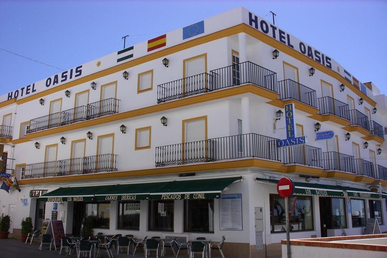 Hotel Oasis Conil De La Frontera Esterno foto