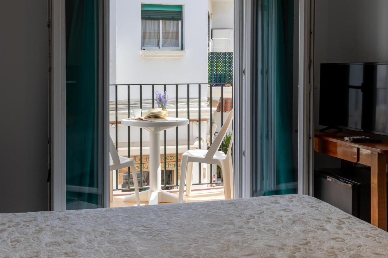 Hotel Oasis Conil De La Frontera Esterno foto