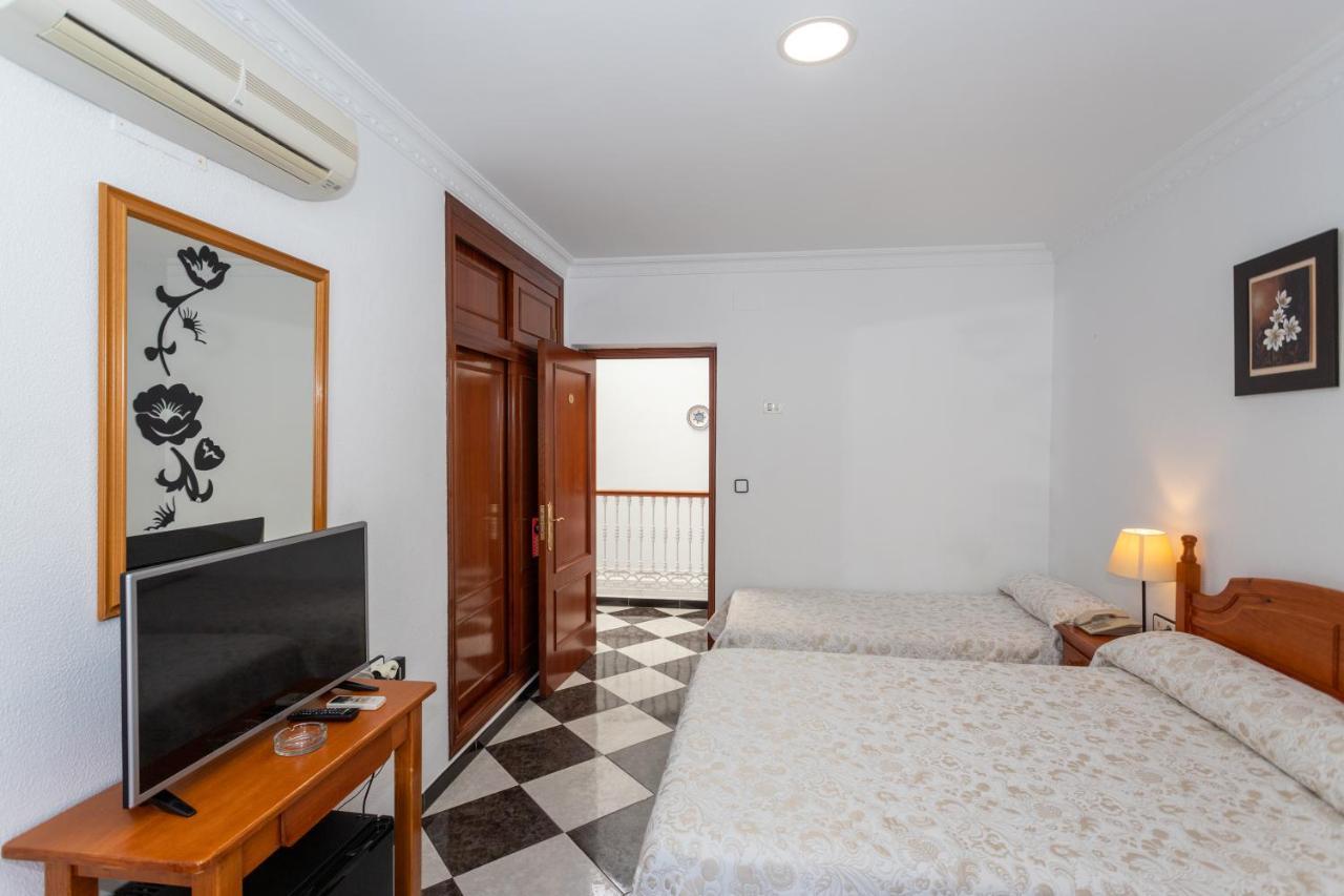 Hotel Oasis Conil De La Frontera Esterno foto