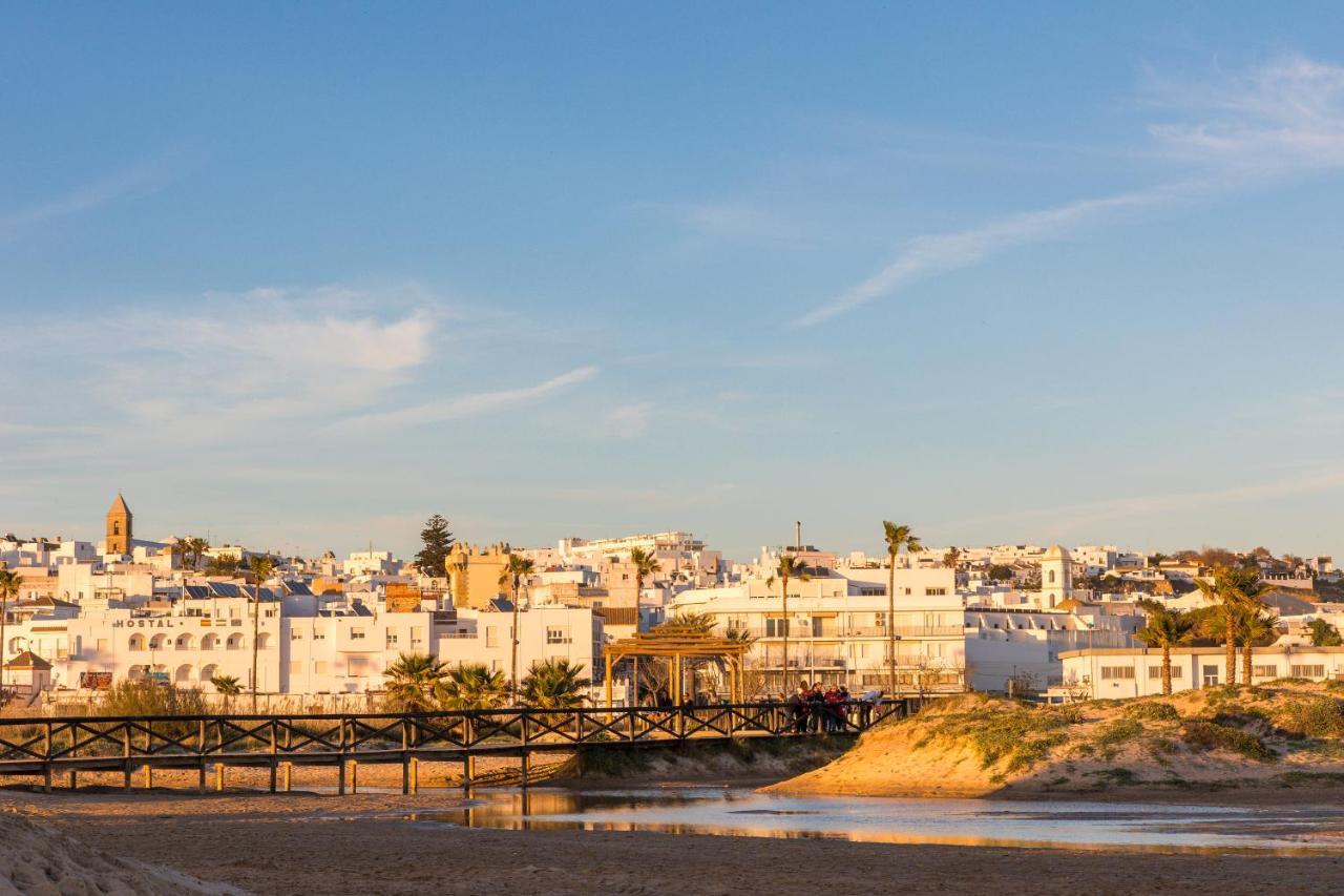 Hotel Oasis Conil De La Frontera Esterno foto