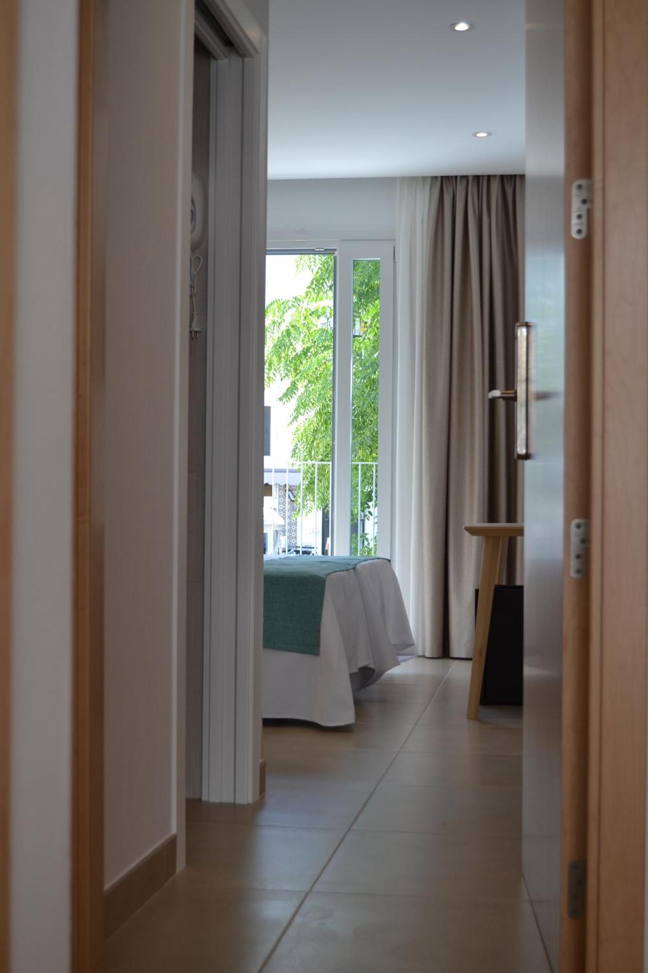 Hotel Oasis Conil De La Frontera Esterno foto