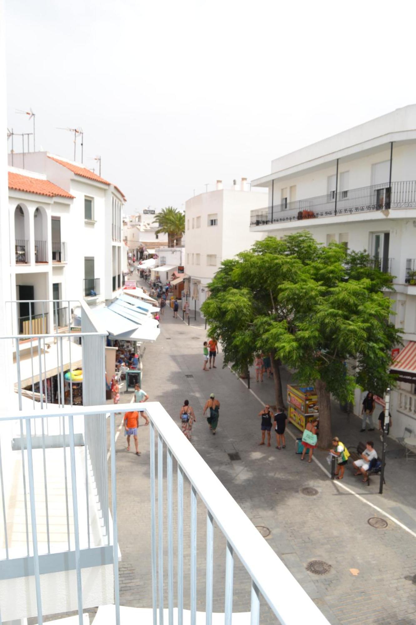 Hotel Oasis Conil De La Frontera Esterno foto