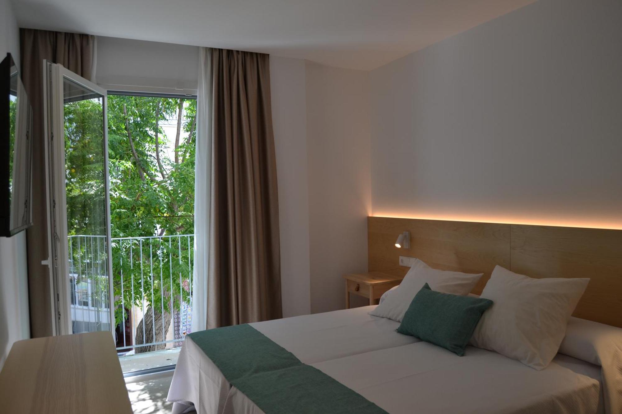 Hotel Oasis Conil De La Frontera Esterno foto