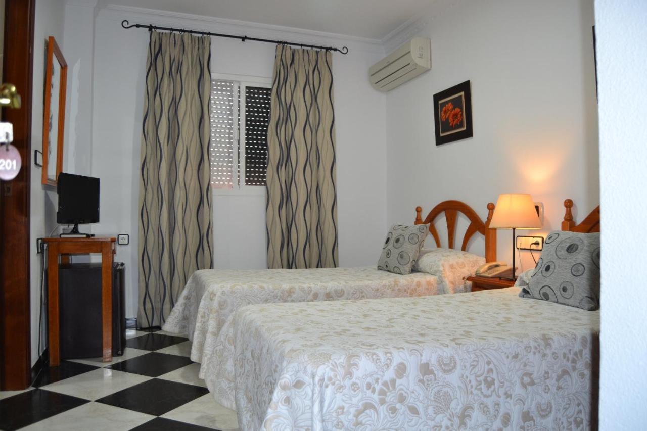 Hotel Oasis Conil De La Frontera Esterno foto