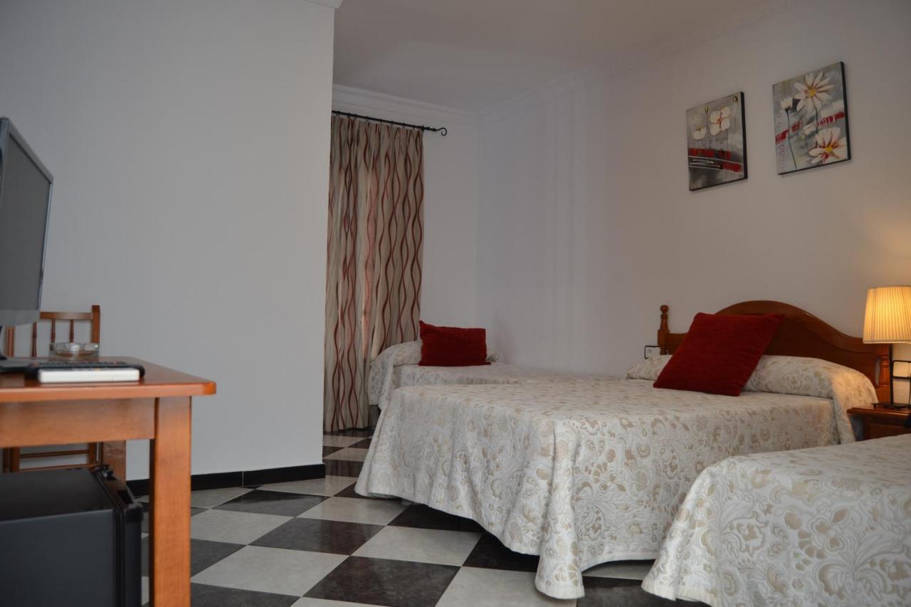 Hotel Oasis Conil De La Frontera Esterno foto
