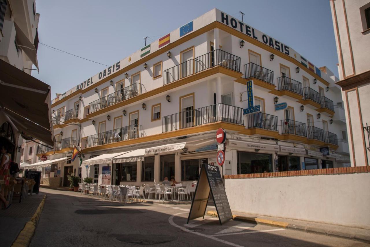 Hotel Oasis Conil De La Frontera Esterno foto