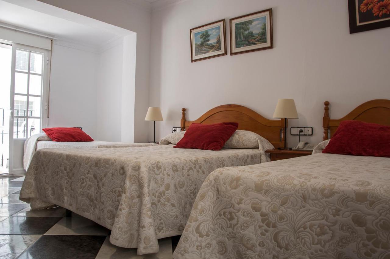 Hotel Oasis Conil De La Frontera Esterno foto